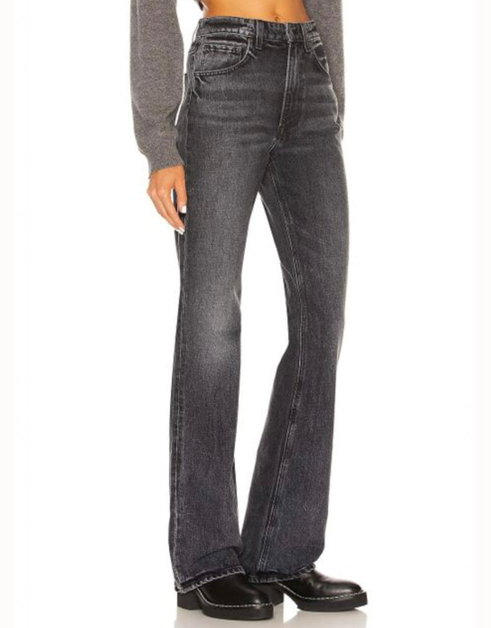 Melanie Jean Noho – OFFSEIDS NEW YORK